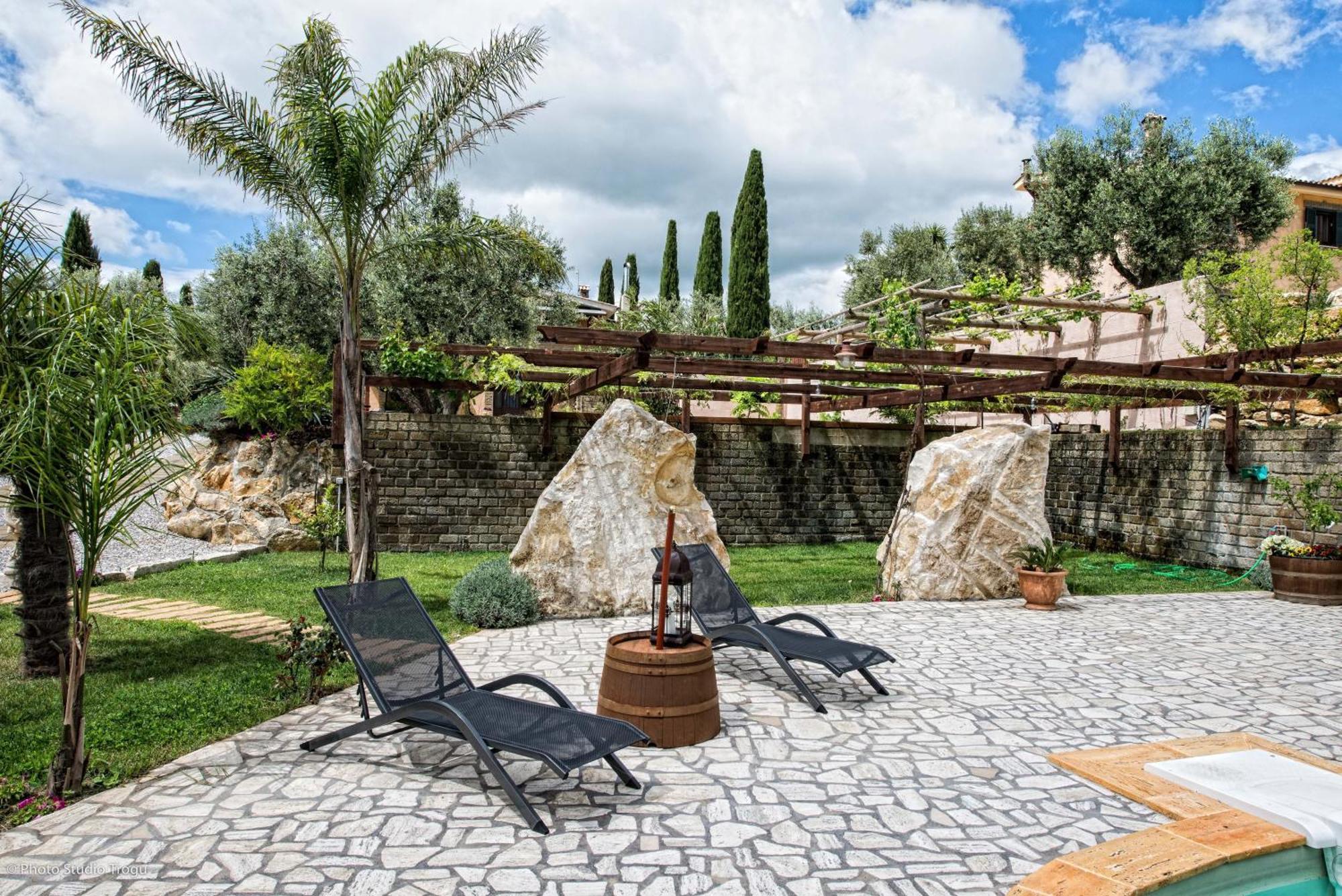 Country house Il Giardino Dei Flintstones Cerveteri