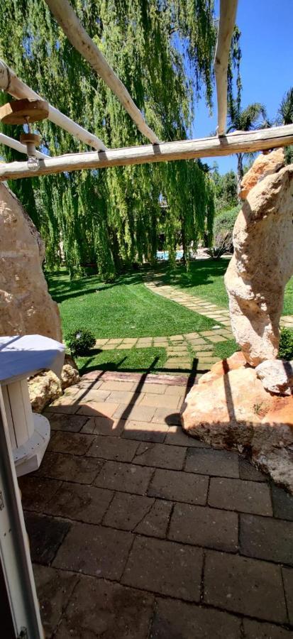 Il Giardino Dei Flintstones Cerveteri